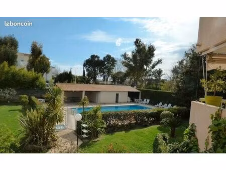 2 pièces meublé 28m2 + parking et piscine