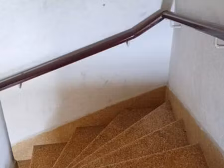 idéal investisseur. immeuble bien situé de 159m2 proche de pointe à pitre. 2 appartements 