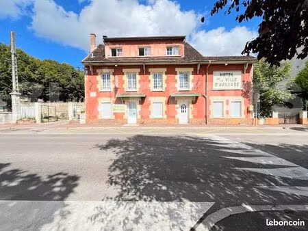 immeuble 340 m² toucy