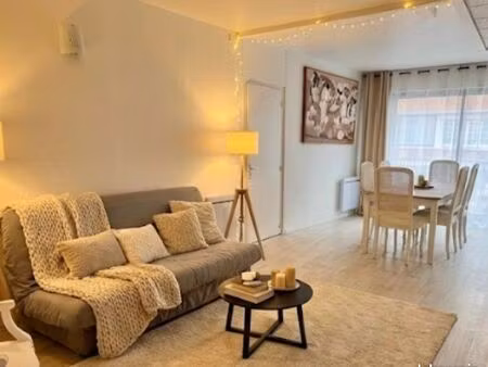 a louer grand f4 centre ville de lisieux ascenseur parking privé