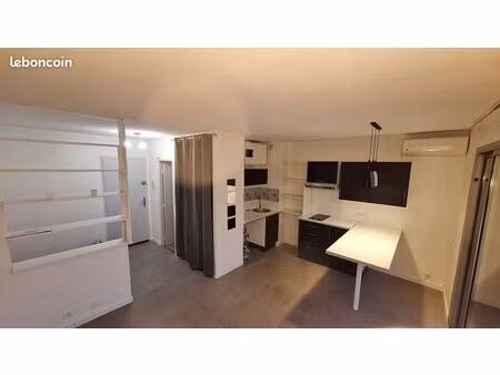 location studio fonctionnel avec zone nuit séparée