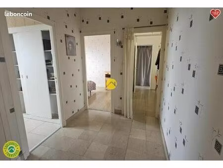 appartement 3 pièces 102 m²