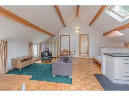 faubourg - appt meublé 45m² - cuisine full - peb c