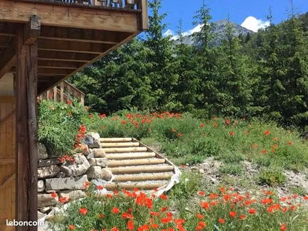 chalet dans les alpes de haute-provence