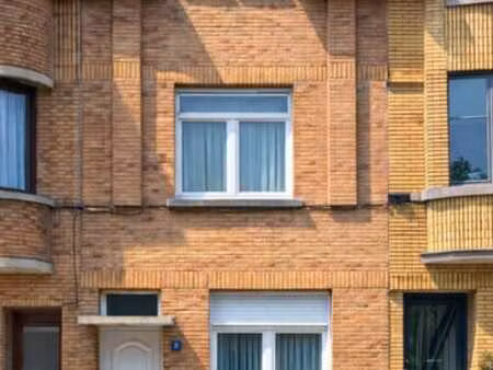 belle maison se trouve au centre de vilvoorde