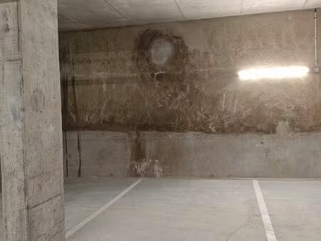 location parking sous terrain sécurisé