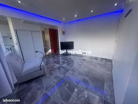 studio 1 pièce 30 m²