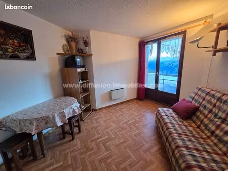 studio 1 pièce 17 m²