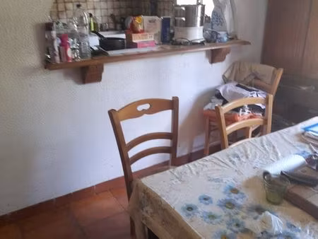 maison a mazaugues sur terrain pat de 1680m2 en vente a terme occupee sur 5 ans