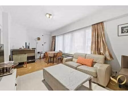 appartement 1 chambre avec bureau sur l’avenue molière !