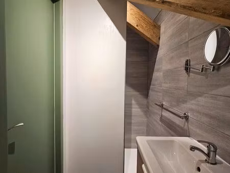 pied à terre - centre ville - vue lac