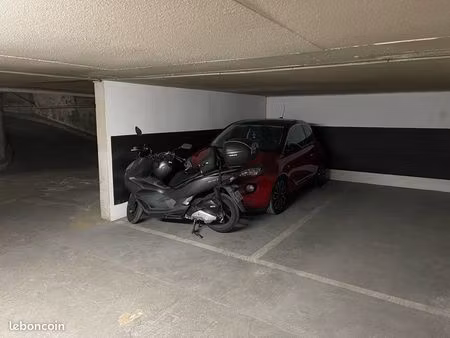 parking plein centre jardin biovès