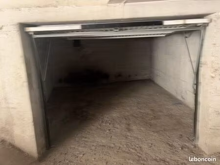 location box pour voiture avenue saint augustin nice