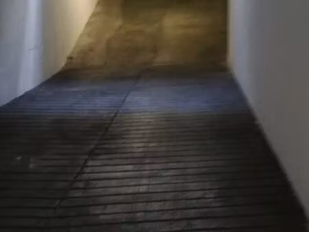 loue parking moto ou scooter