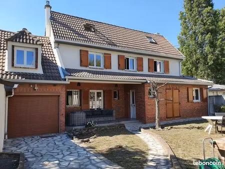 très beau pavillon  rare sur le secteur