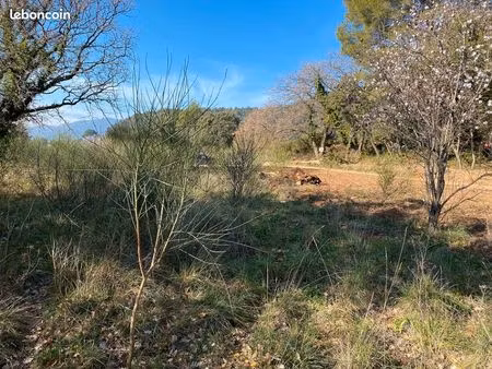 terrain 515 m² puget ville