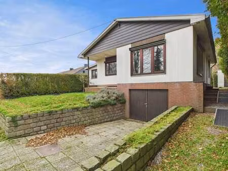 bungalow lumineux avec grand jardin à jeneffe