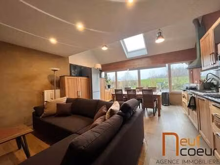 duplex plein de charme à assenois