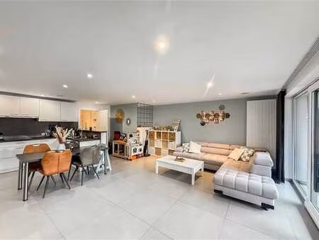 sous-option ! appartement peb a - 2 ch - terrasse