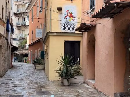 local commercial à louer – vieille ville d’ajaccio