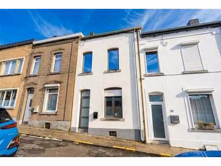 jolie maison avec jardin !