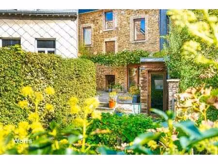 magnifique maison de maître en plein centre avec jardin !