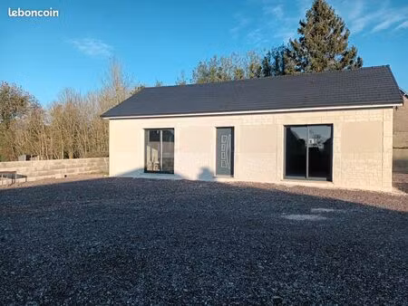 maison 1 pièce 77 m²