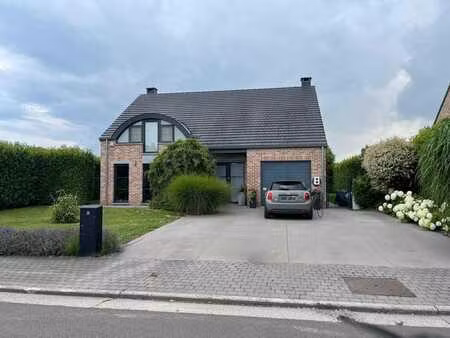 magnifique villa à vendre sous option