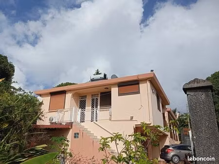 magnifique villa à petit-bourg