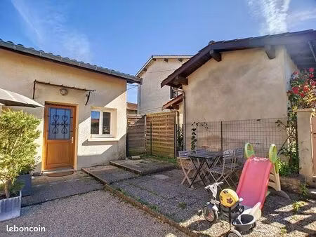 duplex donnant sur jardin partagé