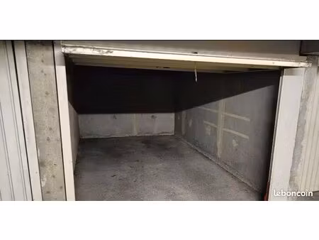 garage box evry 20m2