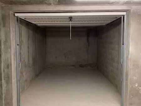 garage à louer