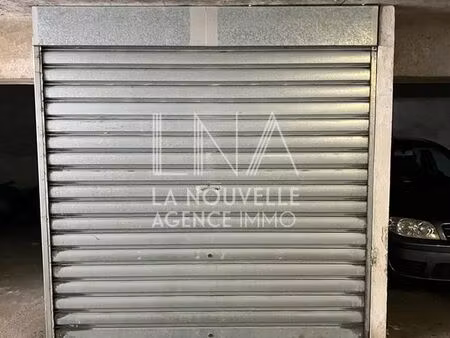 parking/box 11 m² romainville