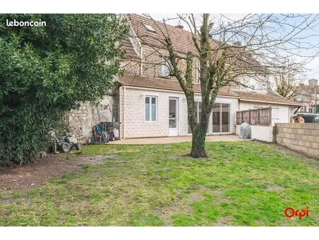 maison 4 pièces 161 m²