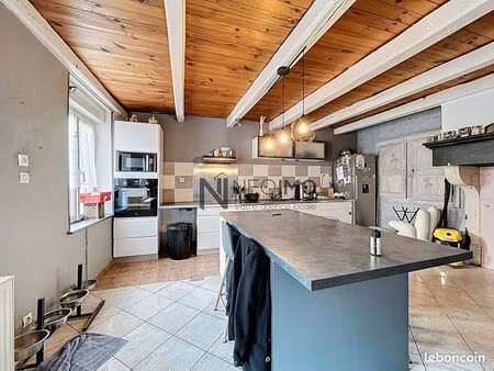 maison 6 pièces 146 m²