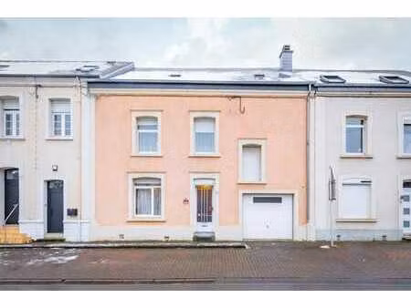 option: maison avec jardin et garage à saint-mard