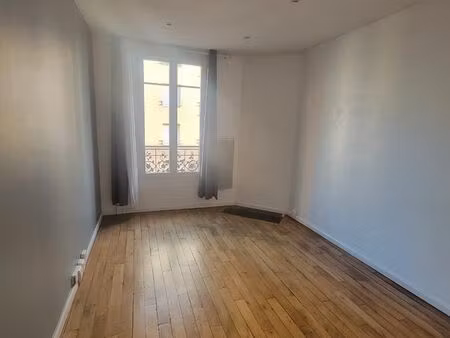 location t1 rue klock 92110 clichy