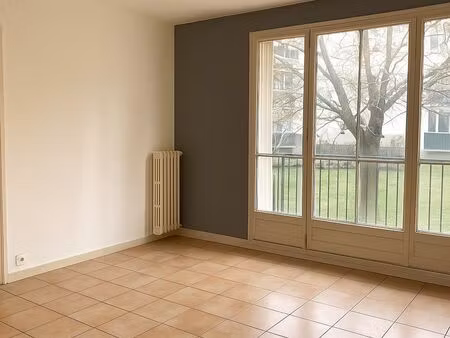 à vendre – appartement t2 de 43 m² – la courneuve (93120)