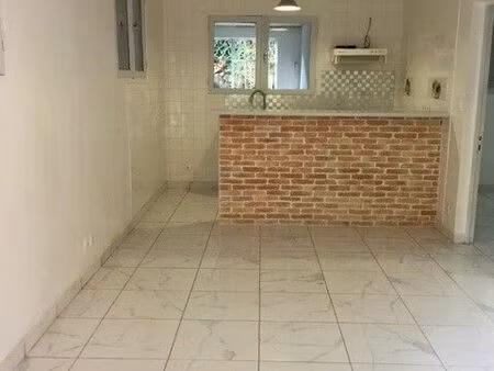 appartement 3p en bas de villa