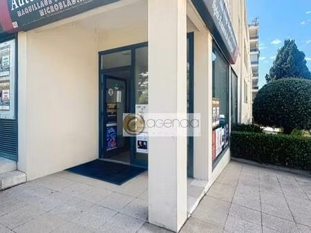 boutique 35 m² cannes