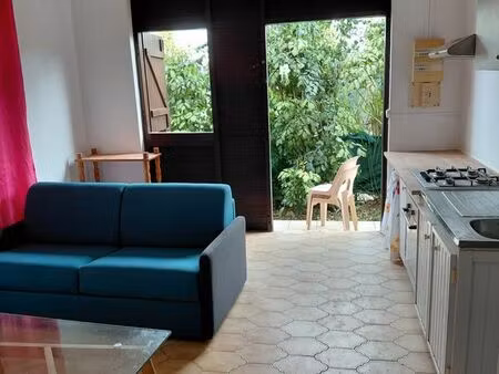 loue t2 meublé les abymes