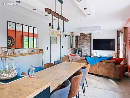 maison 7 pièces de 132m²