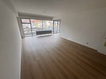 magnifique appartement lumineux avec balcon