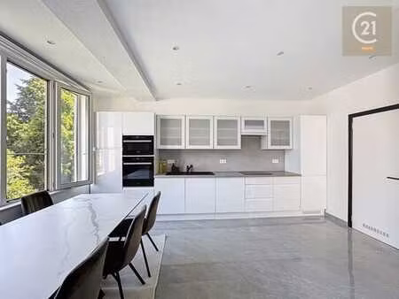 appartement 2 chambres rénové + garage - pas de charges