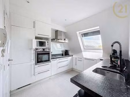 superbe appartement 2 chambres avec terrasse + box à vendre!