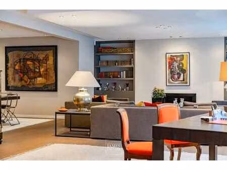 un appartement face au jardin du roi à ixelles