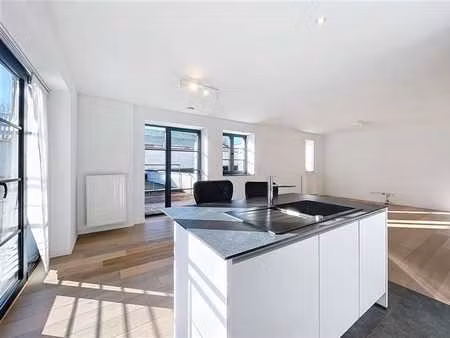 appartement 2 chambres avec terrasse et parking