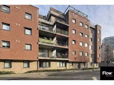 bel app. 2 ch. avec terrasse (limite berchem-sainte-agathe)