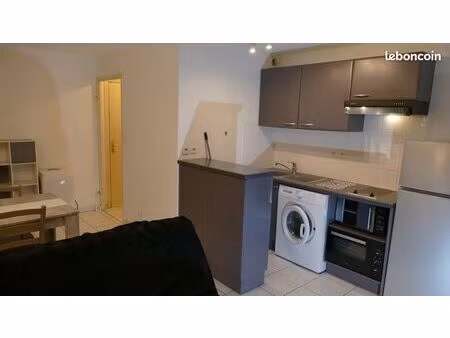 t2 meuble etat neuf -grasse sud