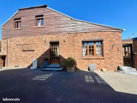 maison 5 pièces 130 m²